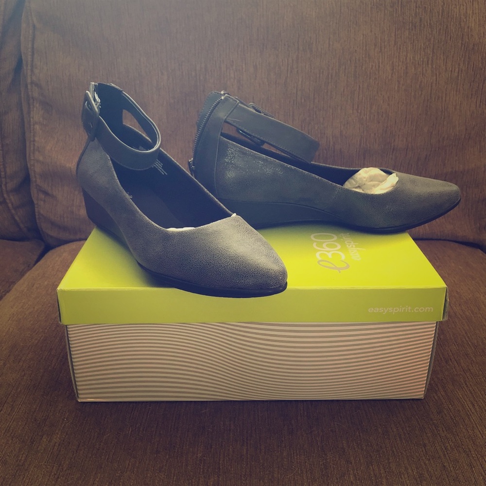 Easy Spirit Adelisa wedge with ankle strap